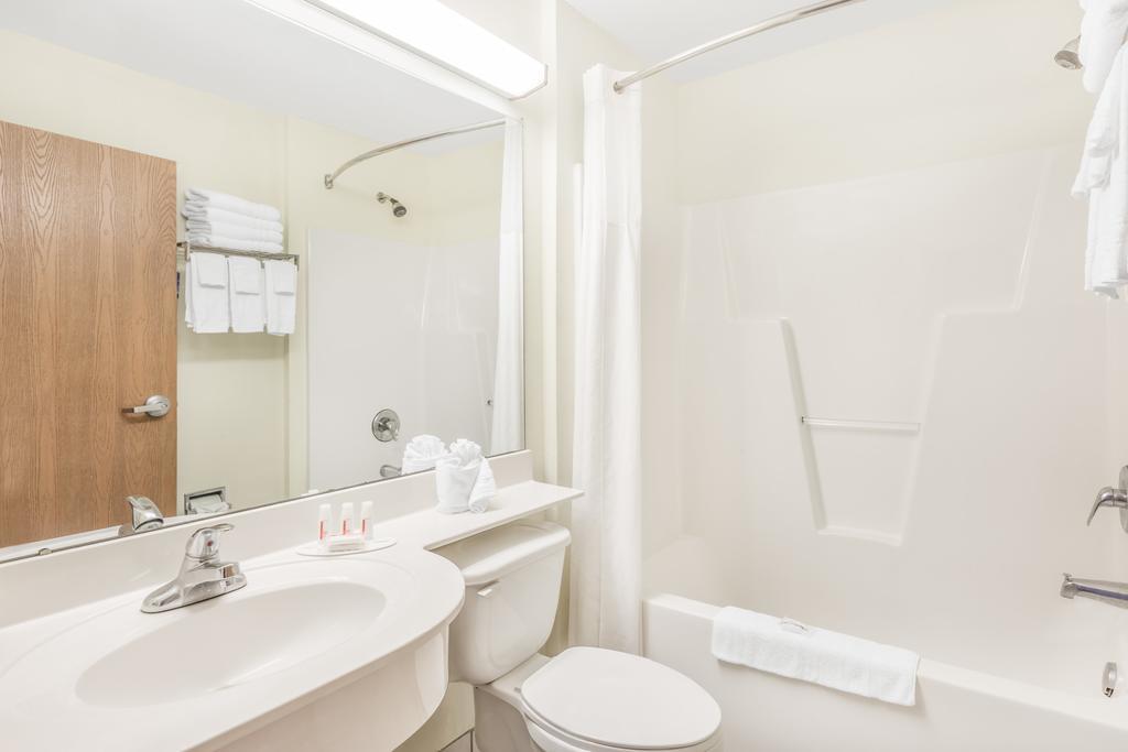 Microtel Inn & Suites By Wyndham แคโลไลนาบีช ภายนอก รูปภาพ