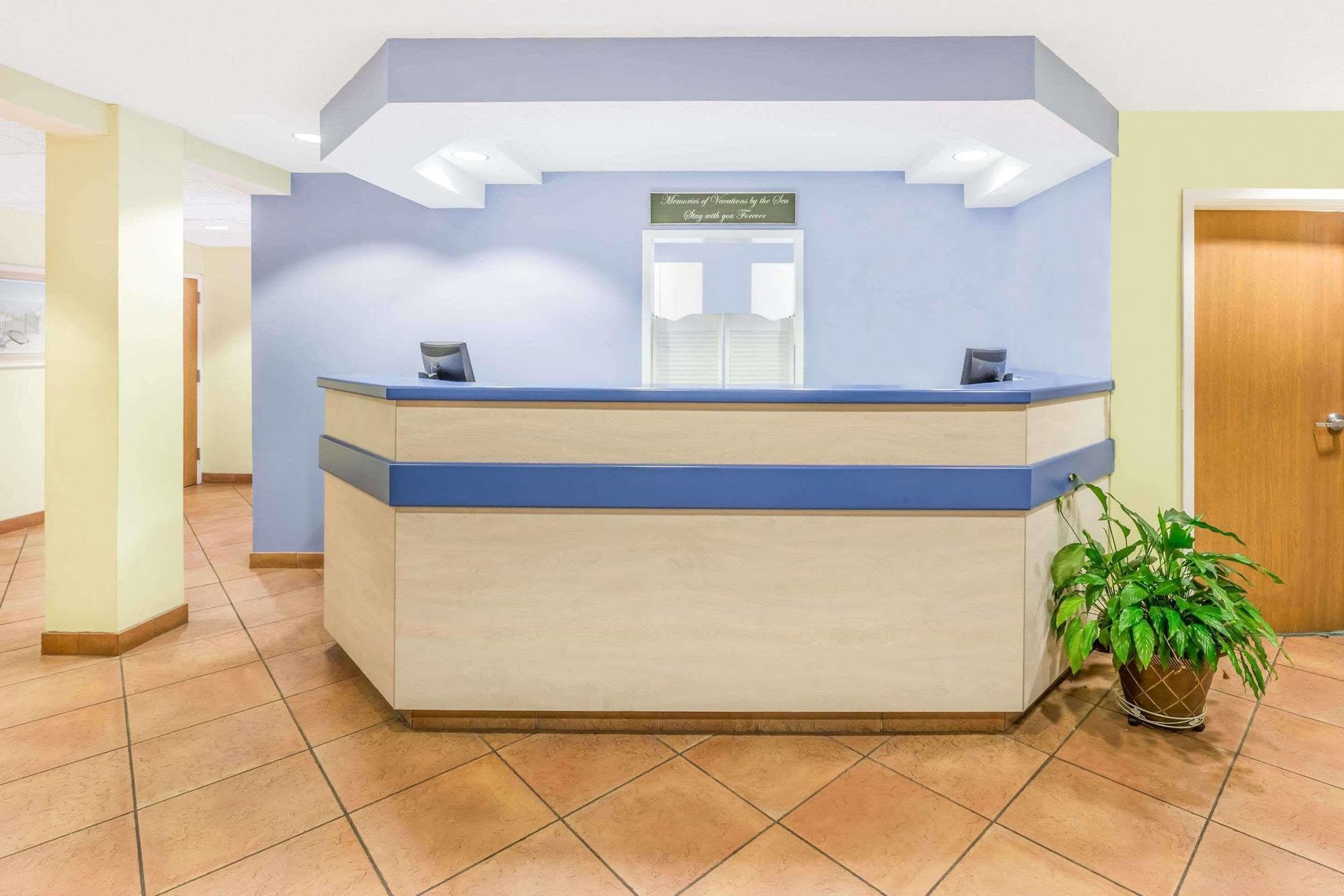 Microtel Inn & Suites By Wyndham แคโลไลนาบีช ภายนอก รูปภาพ