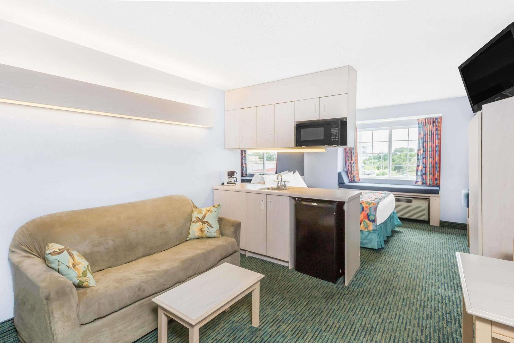 Microtel Inn & Suites By Wyndham แคโลไลนาบีช ภายนอก รูปภาพ