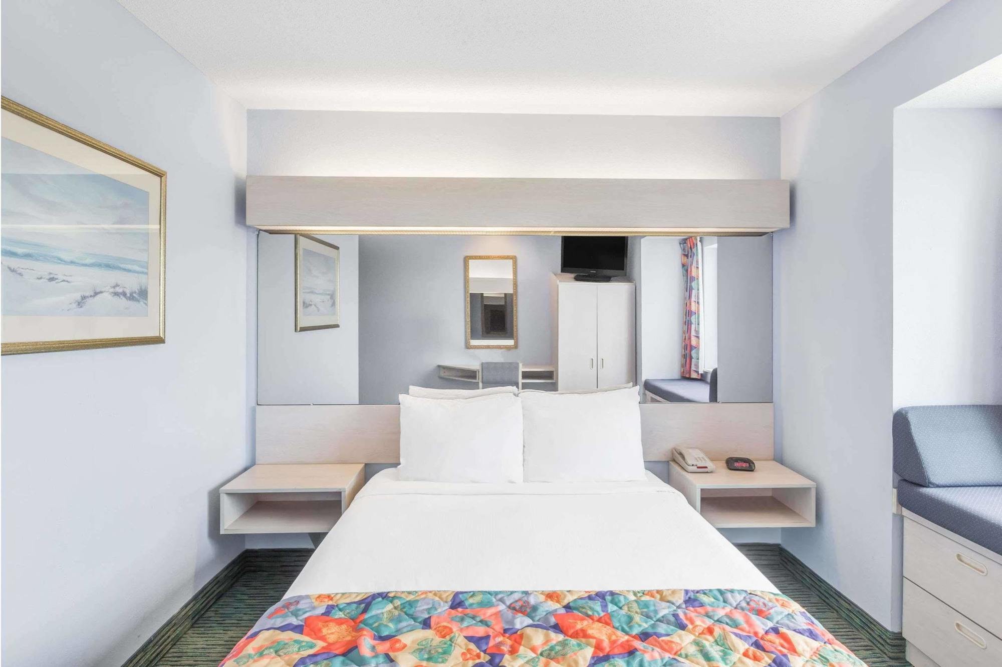 Microtel Inn & Suites By Wyndham แคโลไลนาบีช ภายนอก รูปภาพ